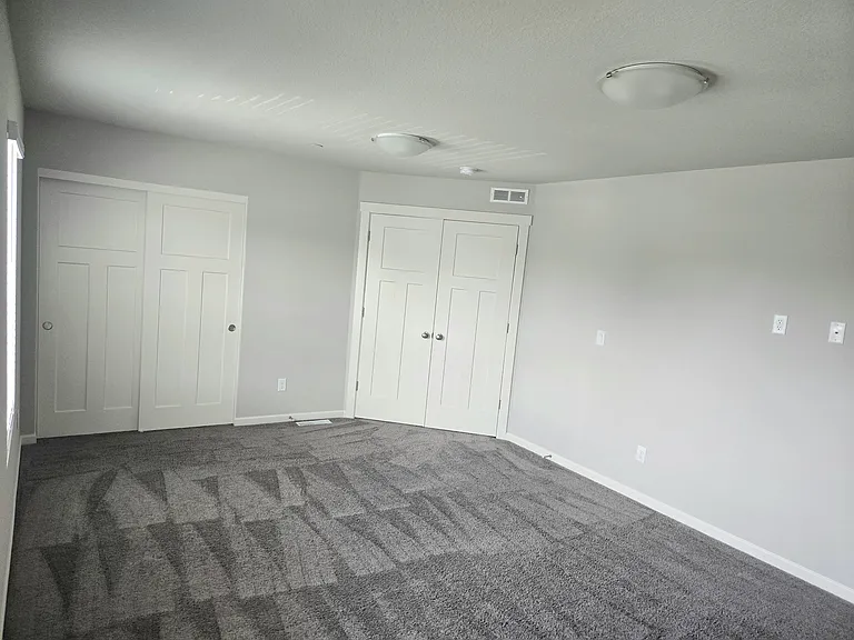 6311 N 88th Ave — Photo 36