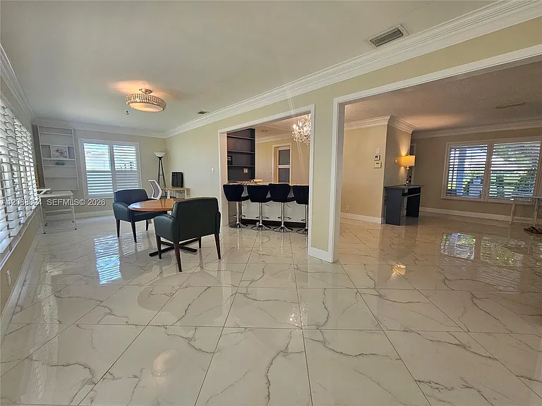 2661 NW 4th Ave — Photo 4