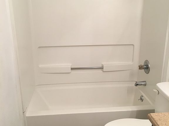 5th image of 5616 Banbury Ct