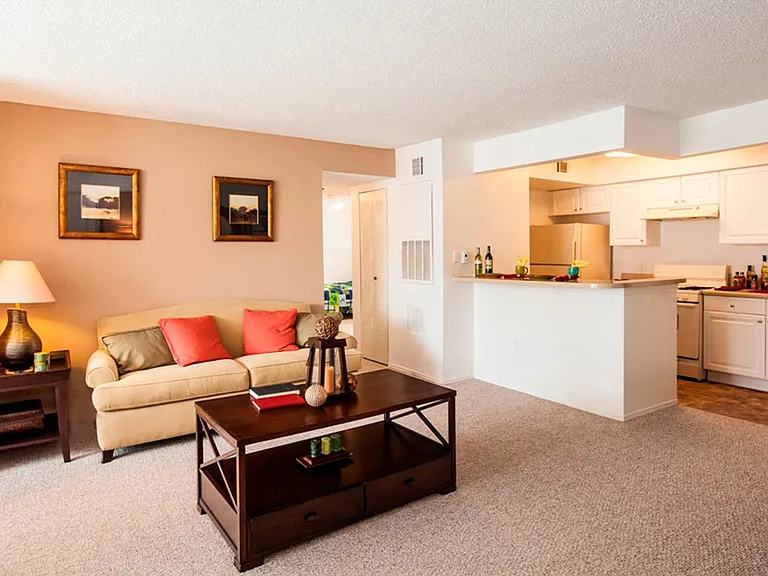 Cricket Club Apartments — Photo 5