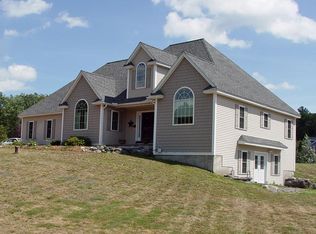 12 White Tail Xing, Lunenburg, MA 01462