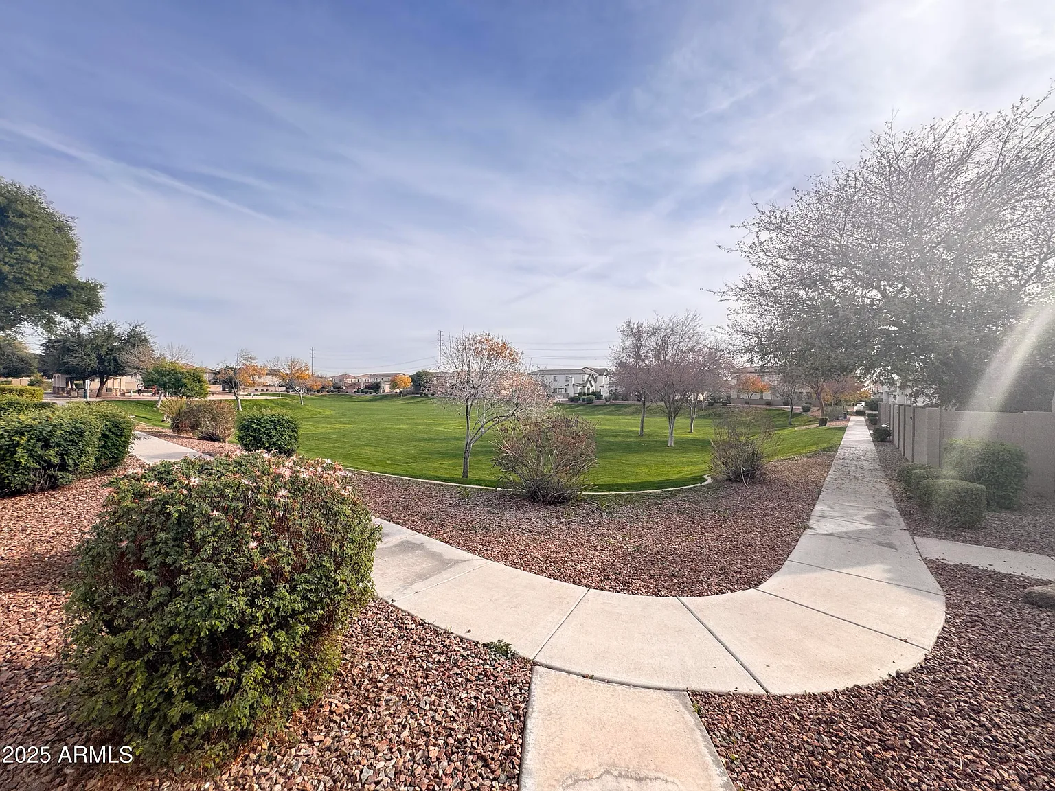 4 bed, 3.0 bath, 2292 sqft, $2,250 — Photo 3