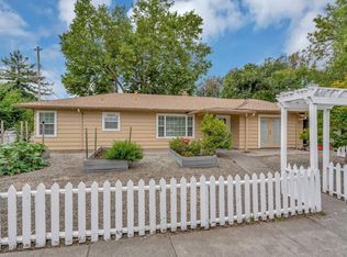 1117 Hahman Dr, Santa Rosa, CA 95405
