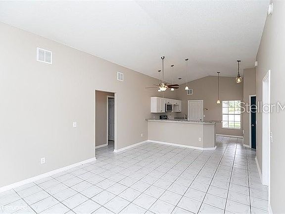 4th image of 3076 Stillwater Dr
