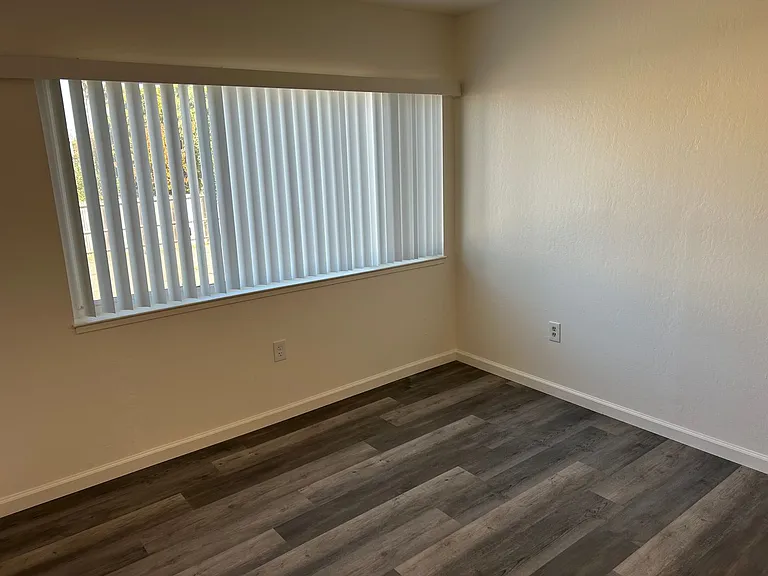 218 Mississippi St #D — Photo 11