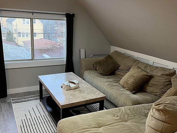 4th image of 4307 N Bernard St Unit 3