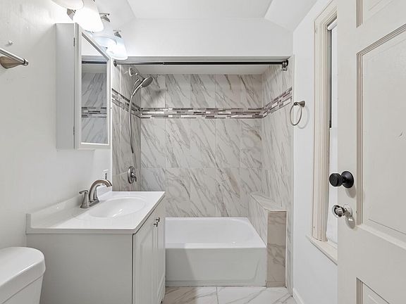 5th image of 4872 N 40th STREET
