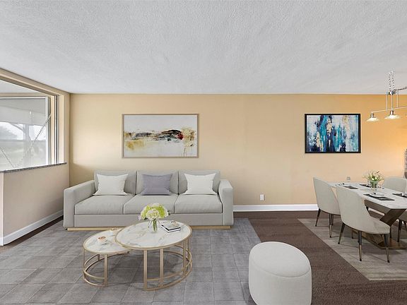 4th image of 2651 S Palm Aire Drive #202