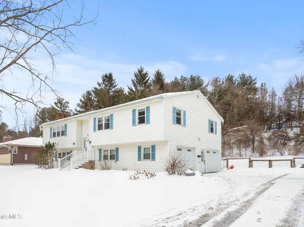 83 Alfred Dr, Pittsfield, MA 01201