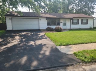 634 Olympia Rd, Valparaiso, IN 46385