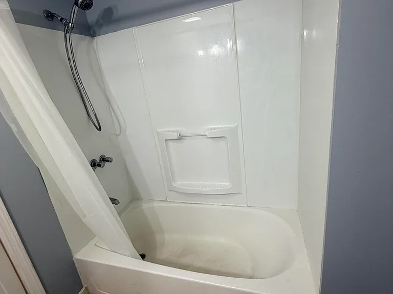 535 Maple St #2 — Photo 6