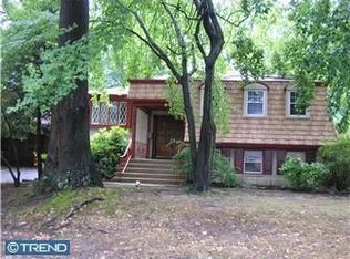 1919 Birchwood Park Dr N, Cherry Hill, NJ 08003