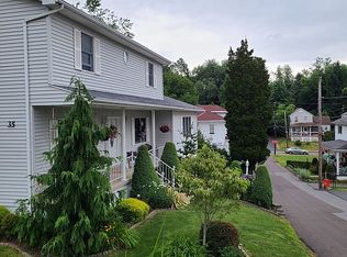35 Hospital St, Port Griffith, PA