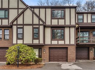 502 Olde Ingomar Ct, Pittsburgh, PA 15237