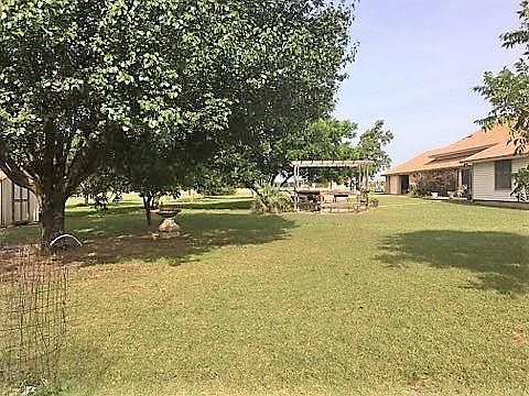 4th image of 501 Aileen Dr