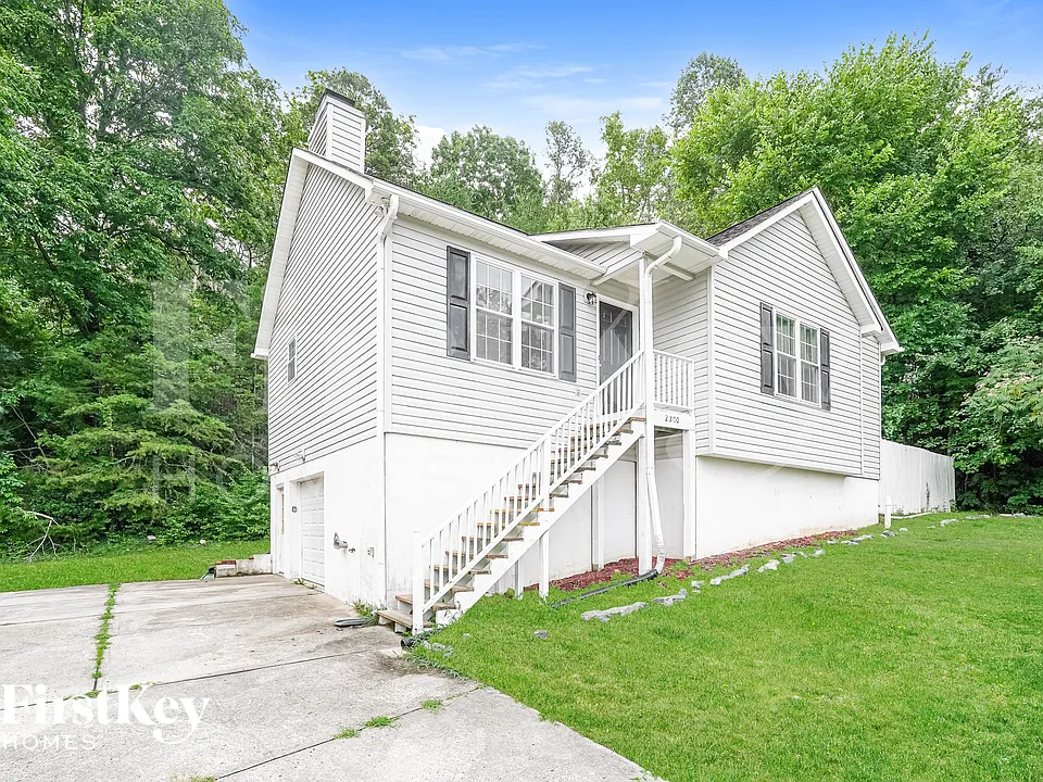 2200 Emerald Creek Ct