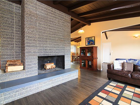 3rd image of 4460 Scenic Ln