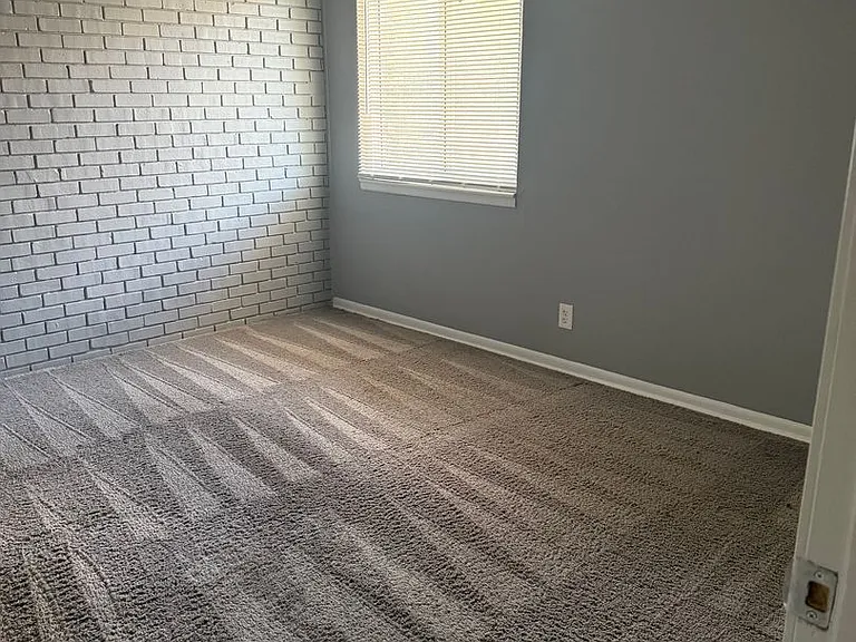 4011 Warwick Blvd — Photo 8