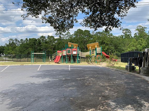 2nd image of 5518 Metrowest Blvd #11-103
