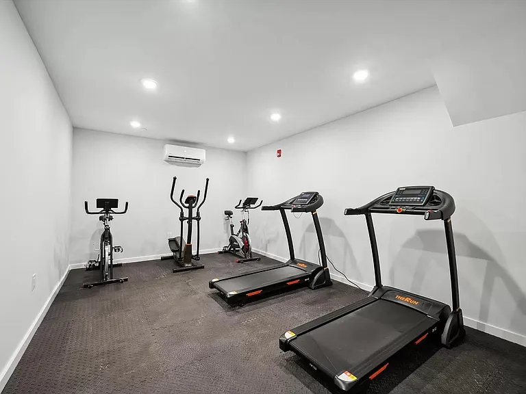 Fitness Center - Cardio Room