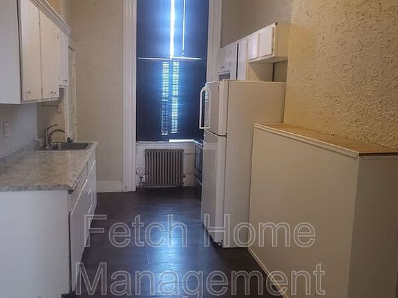 2nd image of 49-51 W Market St #2R