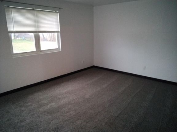 2nd image of 174 Susan Dr