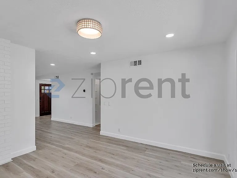 166 Madelia Pl — Photo 7