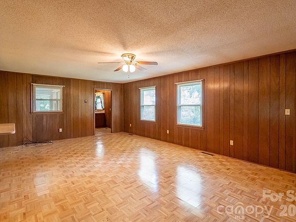 5th image of 6426 Deep Springs Rd