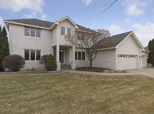 8706 Hillswick Trl, Minneapolis, MN 55443