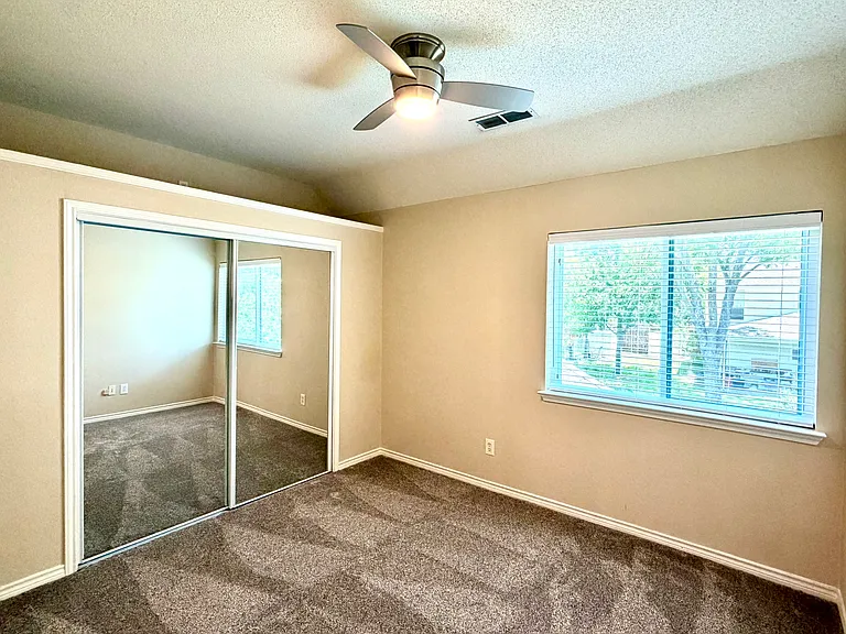 1410 Indian Lake Trl — Photo 16