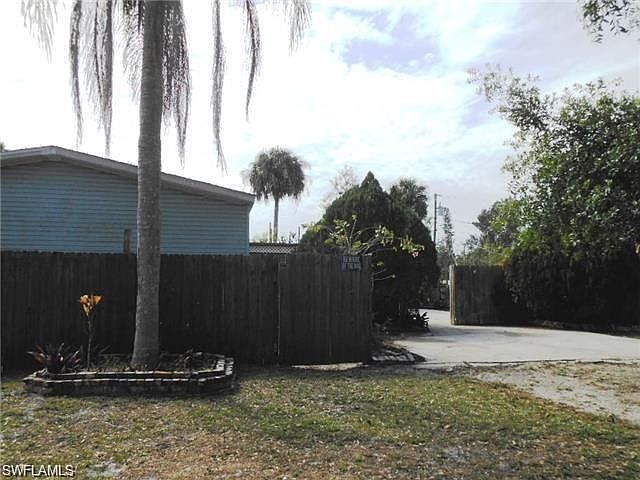 1st image of 4982 Dean St