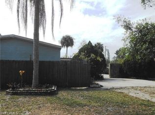 4982 Dean St, Fort Myers, FL 33905