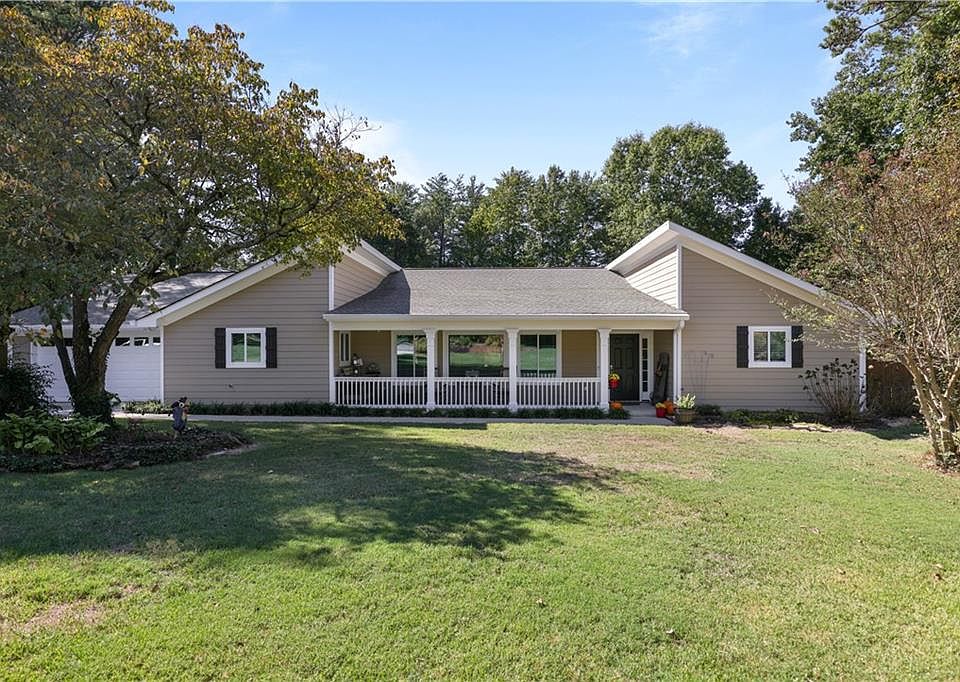 1st image of 4167 Meadow Way