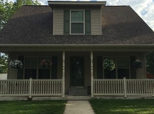 902 E Hanover St, New Baden, IL