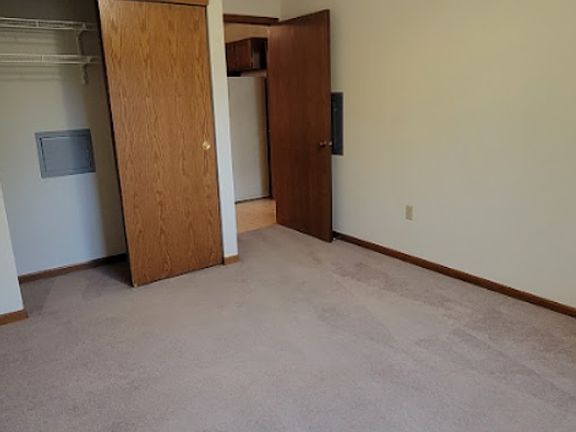 2nd image of 710 Monroe St #6
