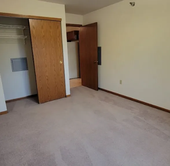 710 Monroe St — Photo 2