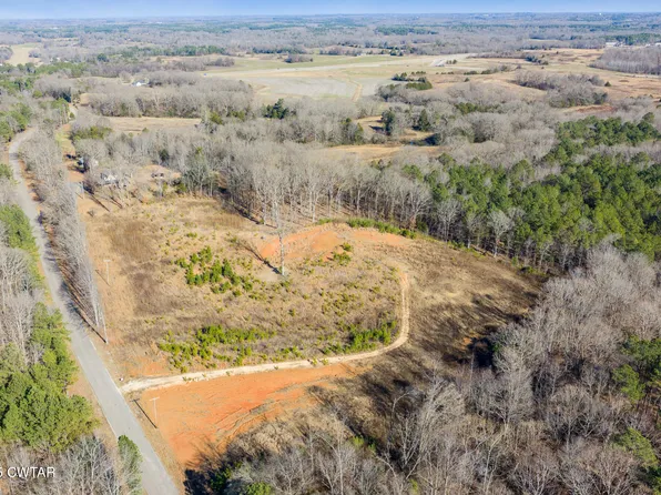 709 Broadway Rd N, Lexington, TN 38351