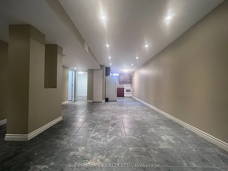 75 Marydale Ave — Photo 4