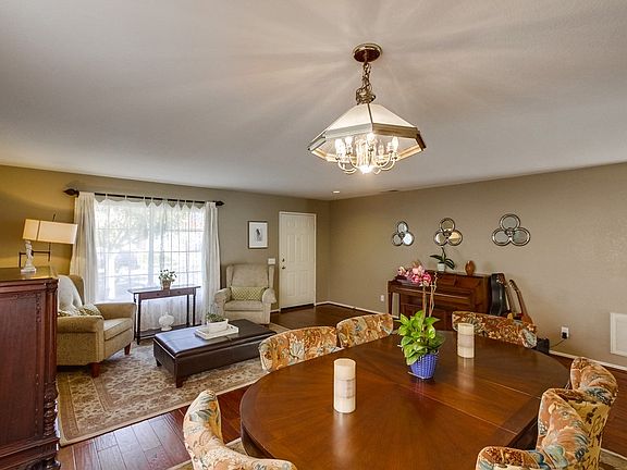 4th image of 11948 Windom Peak Way