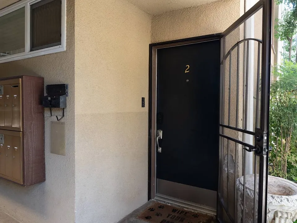 465 S Los Robles Ave #2