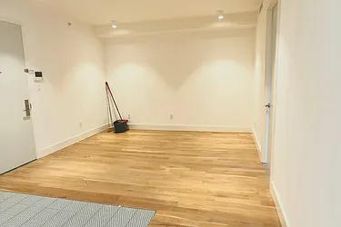 Rented by Rennit Inc.