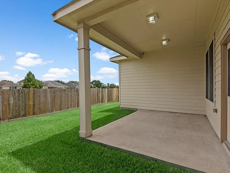 1906 Sonoma Breeze Dr — Photo 30