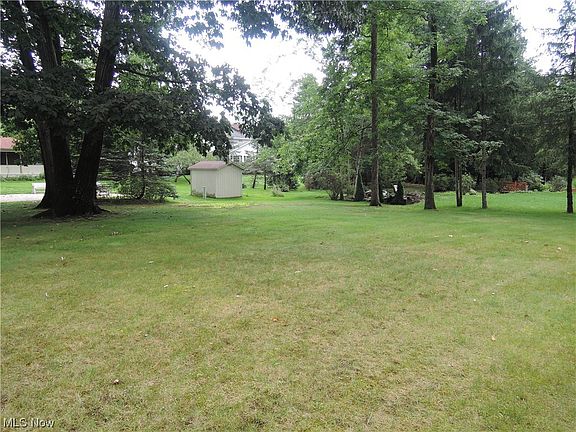 3rd image of 5589 Kingwood Ln