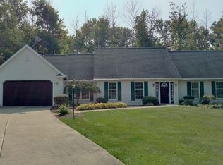 5424 Oakwood Dr, Sheffield Village, OH