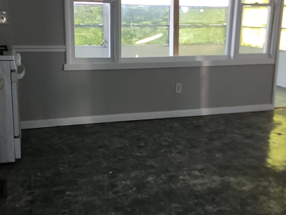 2nd image of 7812 Hamilton Ave