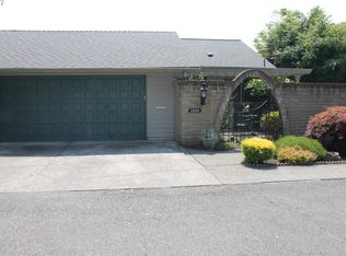 12180 SW Par 4 Dr, King City, OR 97224