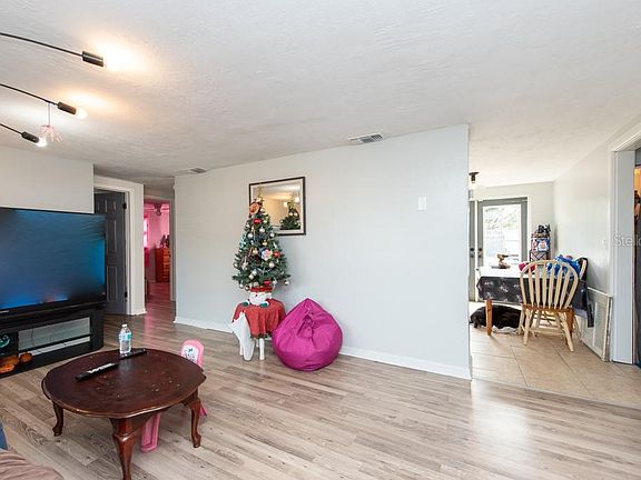 4th image of 3632 Bigelow Dr