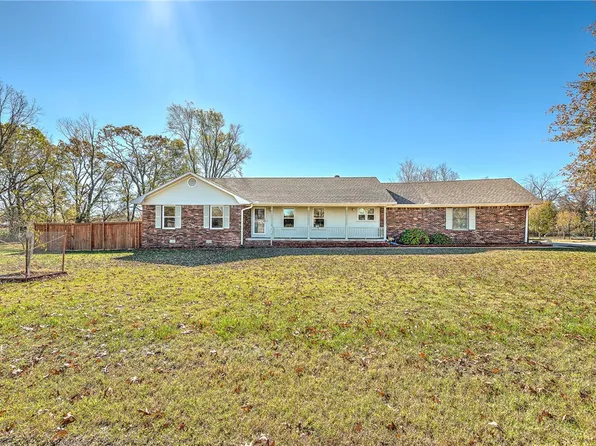 1219 Monte Northeast Rd, Rogers, AR 72756