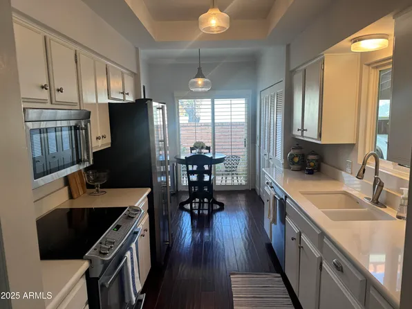 2905 E MONTECITO Avenue, Phoenix, AZ 85016