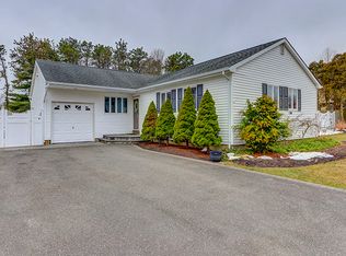 56 1st Ave, Medford, NY 11763